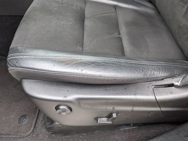 Photo of 2022 DB Black Crystal Clearcoat Dodge Durango