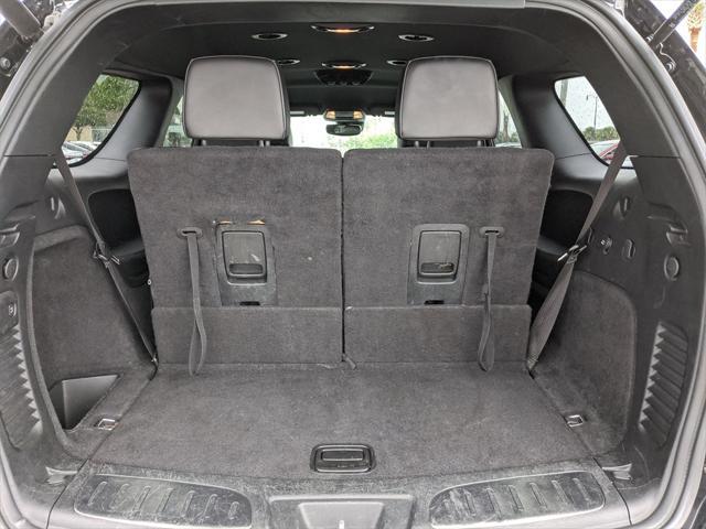 Photo of 2022 DB Black Crystal Clearcoat Dodge Durango