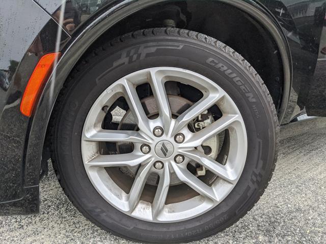 Photo of 2022 DB Black Crystal Clearcoat Dodge Durango