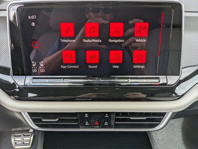 Photo of 2025 Blue Volkswagen Atlas Cross Sport