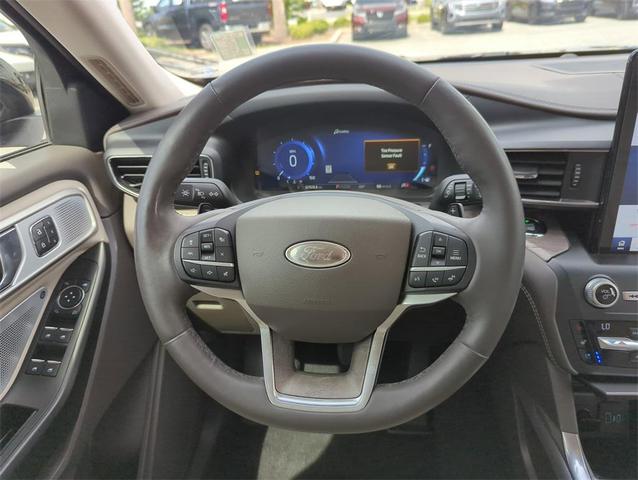 Photo of 2020 Blue Metallic Ford Explorer