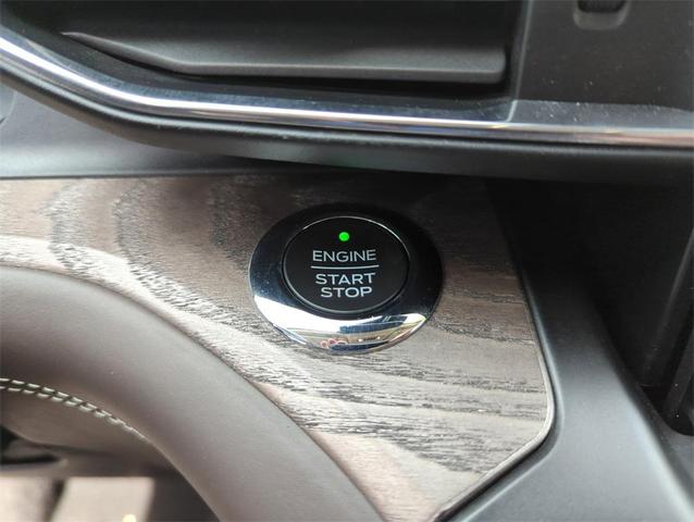 Photo of 2020 Blue Metallic Ford Explorer