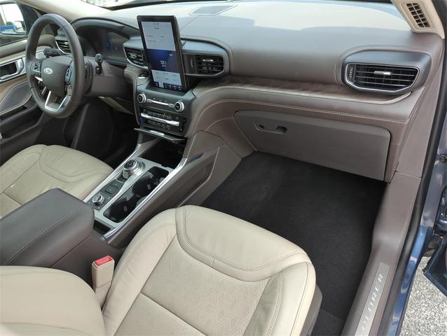 Photo of 2020 Blue Metallic Ford Explorer