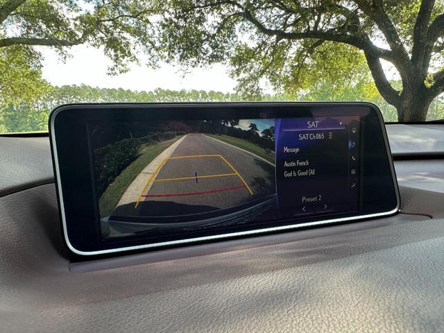 Photo of 2019 Pearl White Lexus RX 350