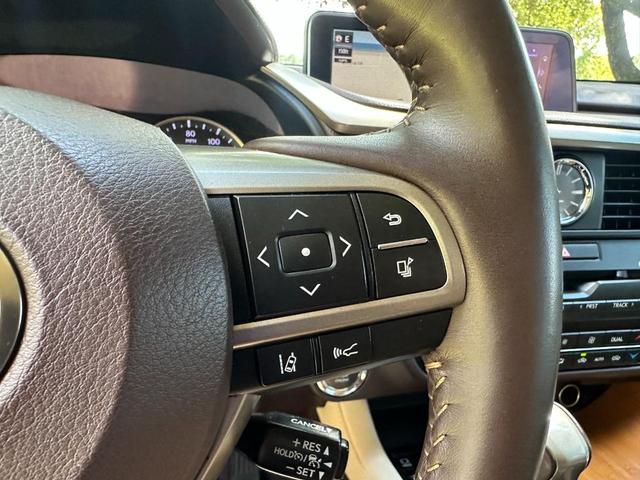 Photo of 2019 Pearl White Lexus RX 350