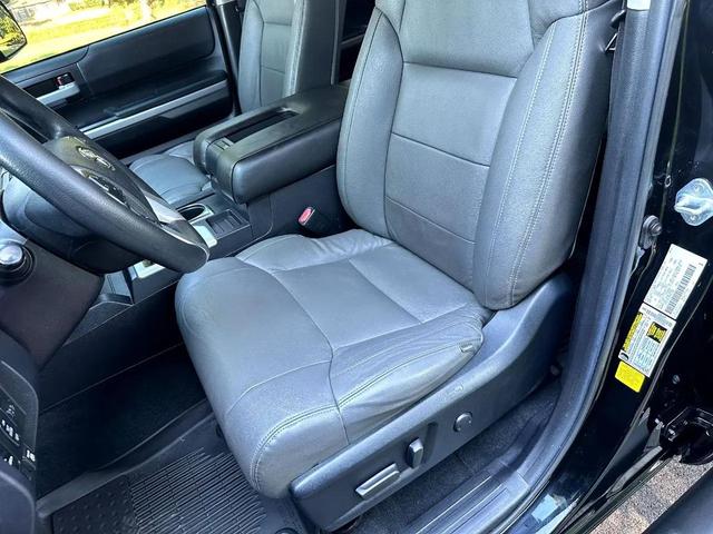 Photo of 2021 Midnight Black Metallic Toyota Tundra