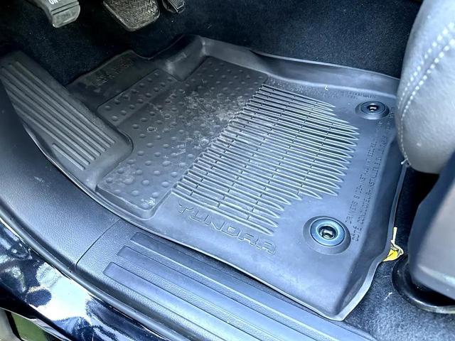 Photo of 2021 Midnight Black Metallic Toyota Tundra
