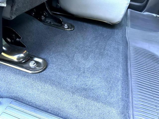 Photo of 2021 Midnight Black Metallic Toyota Tundra
