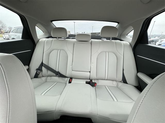 Photo of 2025 Black Hyundai SONATA Hybrid