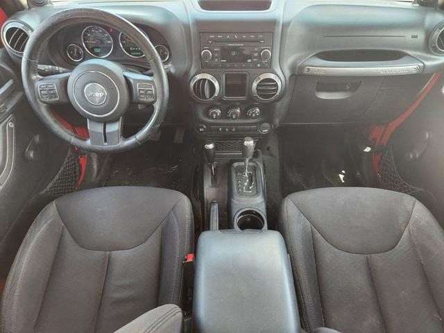 Photo of 2014 Red Jeep Wrangler Unlimited