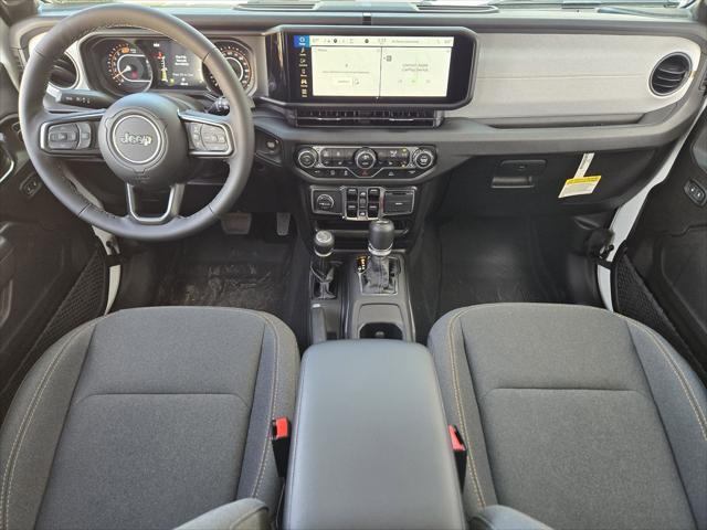 Photo of 2025 Bright White Clearcoat Jeep Wrangler