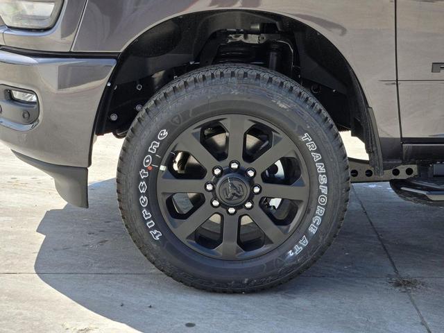 Photo of 2025 Granite Crystal Metallic Clearcoat RAM 2500
