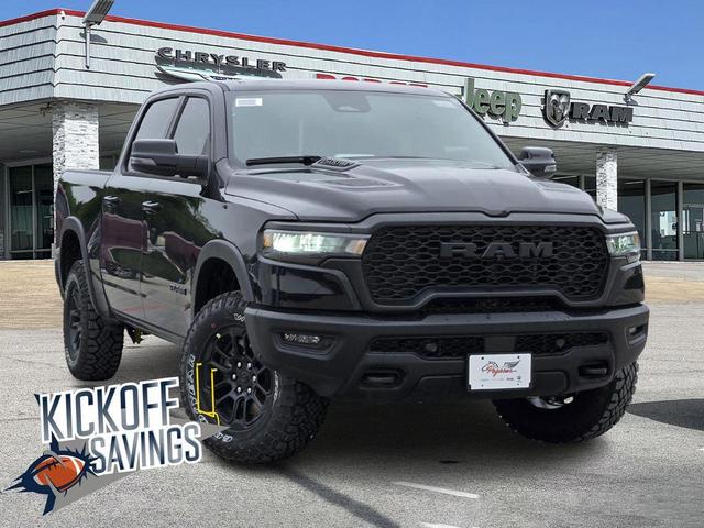 Photo of 2025 Diamond Black Crystal Pearlcoat RAM 1500