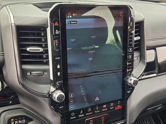 Photo of 2025 Diamond Black Crystal Pearlcoat RAM 1500