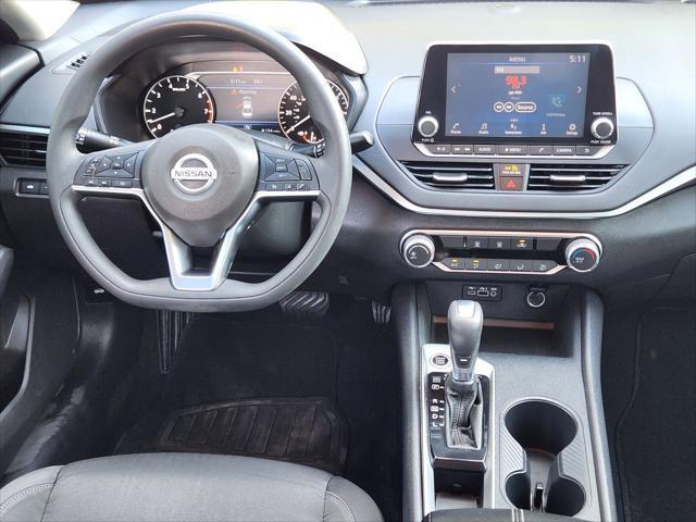 Photo of 2020 Gun Metallic Nissan Altima