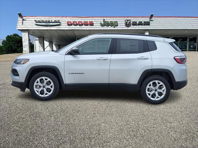 Photo of 2025 Silver Zynith Metallic Clearcoat Jeep Compass
