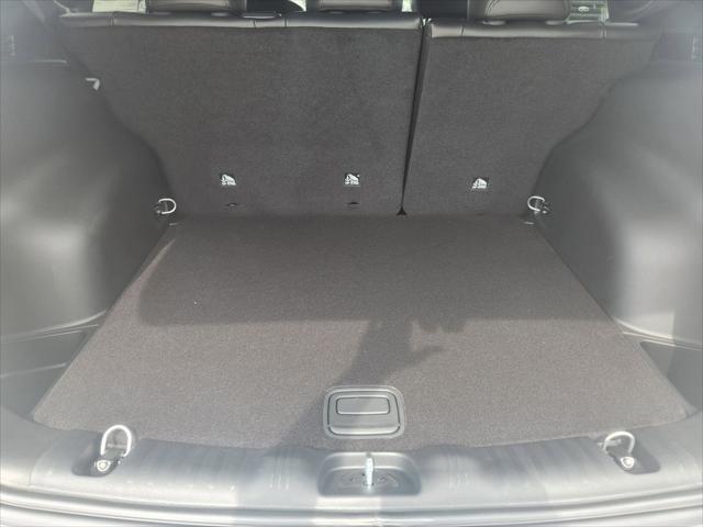 Photo of 2025 Silver Zynith Metallic Clearcoat Jeep Compass
