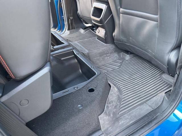 Photo of 2024 VELOCITY BLUE METALLIC Ford Ranger