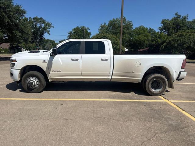 Photo of 2025 Bright White Clearcoat RAM 3500