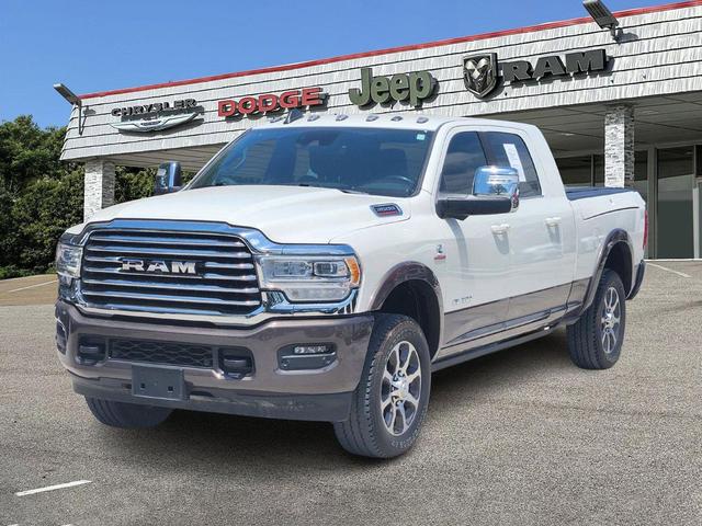 Photo of 2024 Pearl White RAM 3500