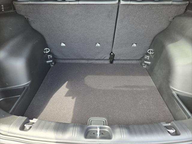 Photo of 2025 Diamond Black Crystal Pearlcoat Jeep Compass