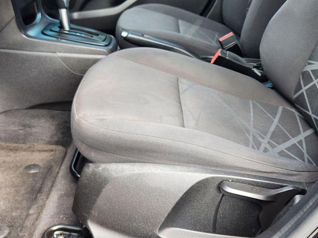 Photo of 2014 TUXEDO BLACK METALLIC Ford Fiesta