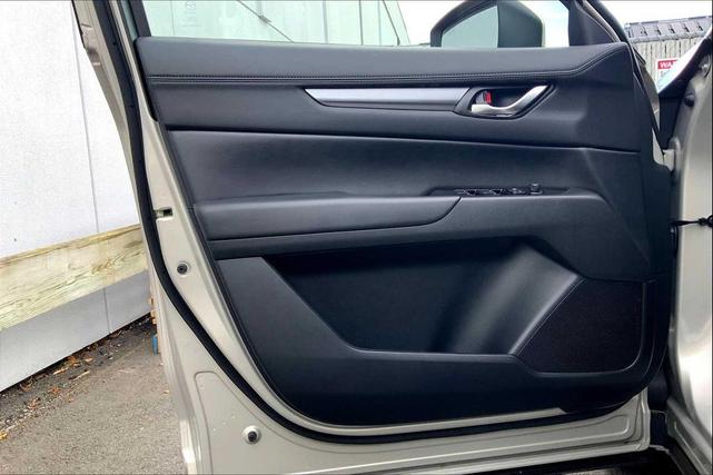 Photo of 2024 Platinum Quartz Metallic Mazda CX-5