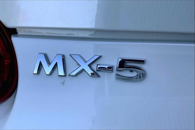 Photo of 2020 Snowflake White Pearl Mica Mazda MX-5 Miata RF