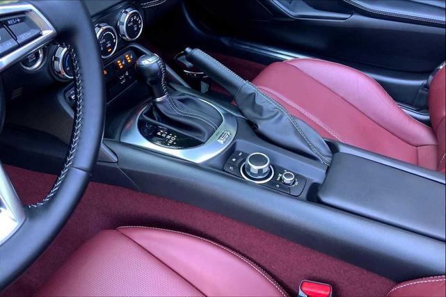 Photo of 2020 Snowflake White Pearl Mica Mazda MX-5 Miata RF