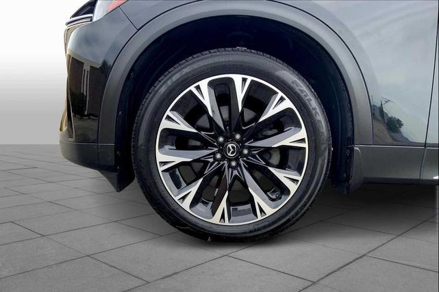 Photo of 2024 Jet Black Mica Mazda CX-90 PHEV