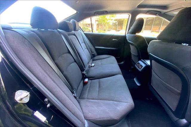 Photo of 2014 Crystal Black Pearl Honda Accord