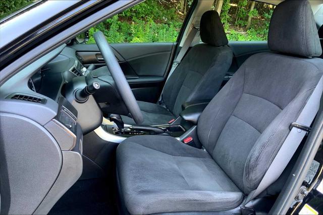 Photo of 2014 Crystal Black Pearl Honda Accord