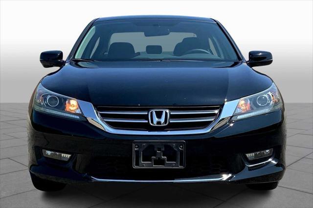 Photo of 2014 Crystal Black Pearl Honda Accord