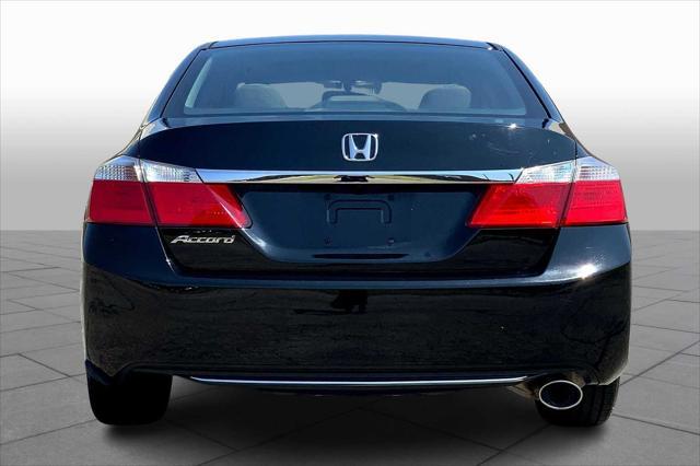 Photo of 2014 Crystal Black Pearl Honda Accord