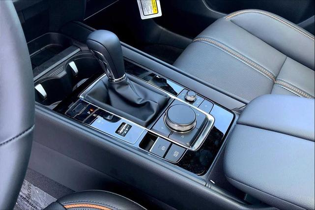Photo of 2025 Gray Mazda CX-50