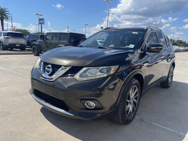 Photo of 2015 Midnight Jade Nissan Rogue