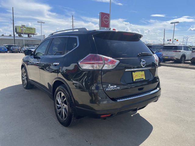 Photo of 2015 Midnight Jade Nissan Rogue