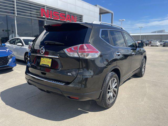 Photo of 2015 Midnight Jade Nissan Rogue