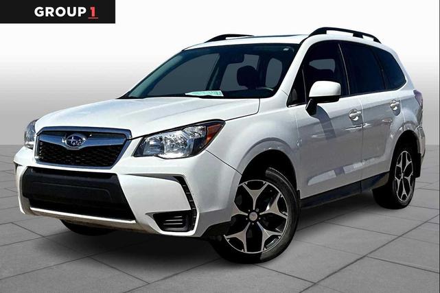 Photo of 2016 Crystal White Pearl Subaru Forester