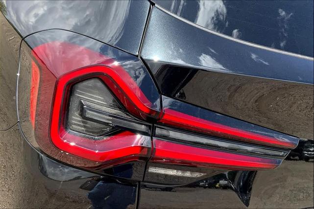 Photo of 2024 Black Sapphire Metallic BMW X3