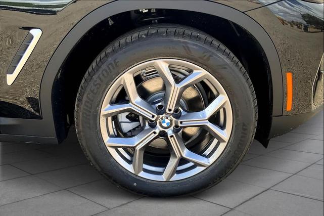 Photo of 2024 Black Sapphire Metallic BMW X3
