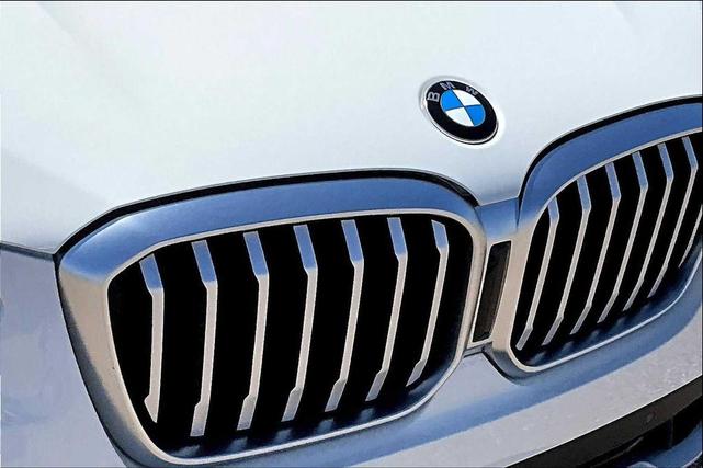 Photo of 2022 Alpine White BMW X3