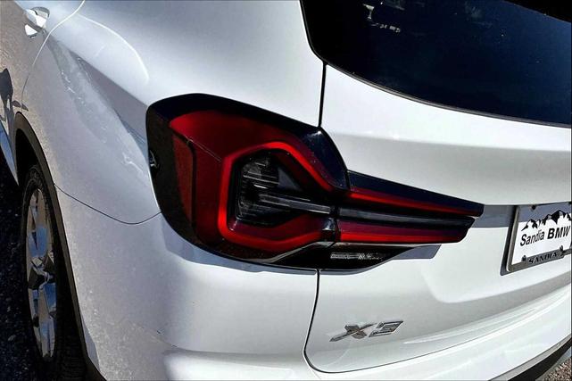 Photo of 2022 Alpine White BMW X3