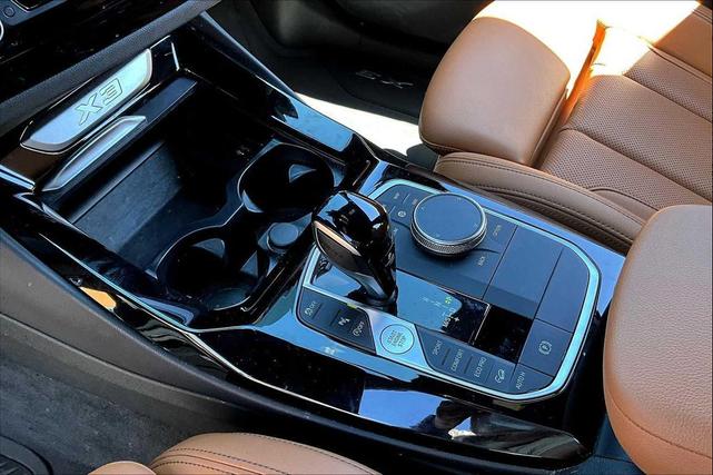Photo of 2022 Alpine White BMW X3