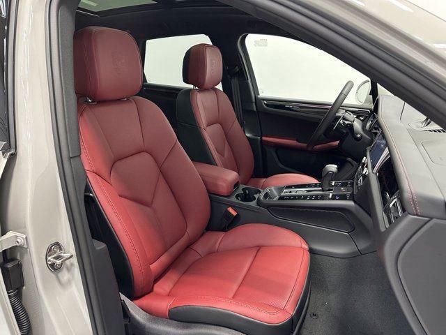 Photo of 2025 Chalk Porsche Macan