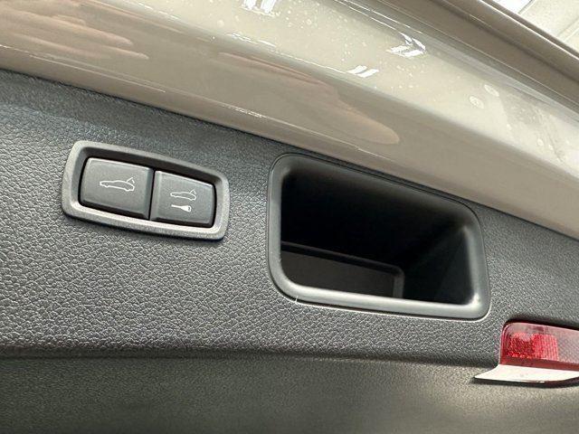 Photo of 2025 Chalk Porsche Macan