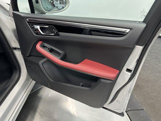 Photo of 2025 Chalk Porsche Macan