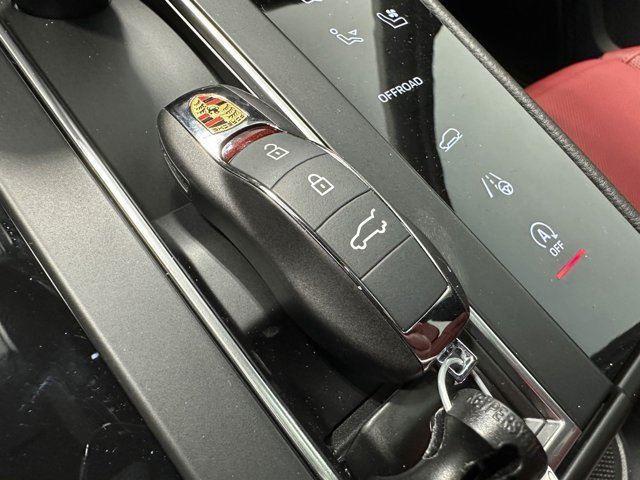 Photo of 2025 Chalk Porsche Macan