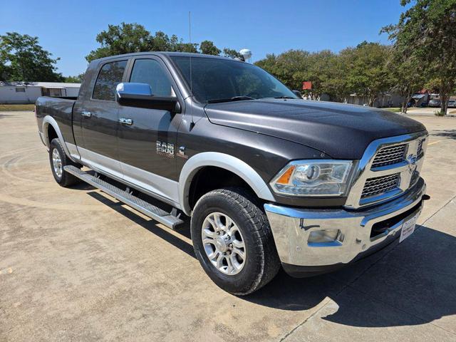 Photo of 2016 Granite Crystal Metallic Clearcoat RAM 2500