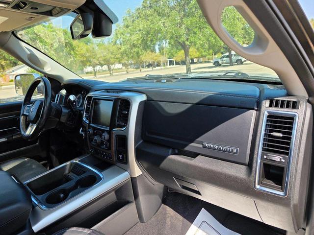 Photo of 2016 Granite Crystal Metallic Clearcoat RAM 2500